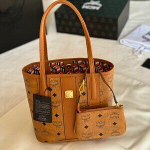 MCM Reversible Liz Shopper in Visetos